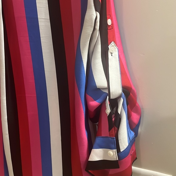 Express Blouse - Picture 5 of 5